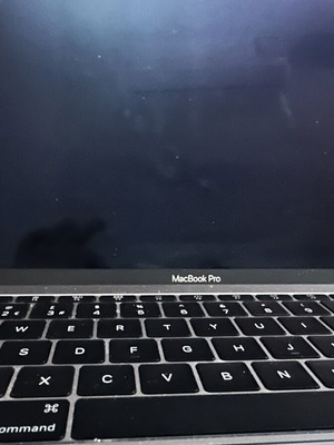 MacBook Pro 13 inches 2017 model like new