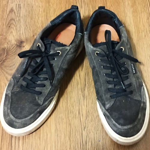 Cruyff sneakers size 44 like new, brown suede