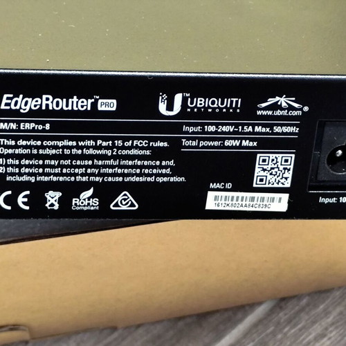 Ubiquiti EdgeRouter PRO ERPro-8 router like new