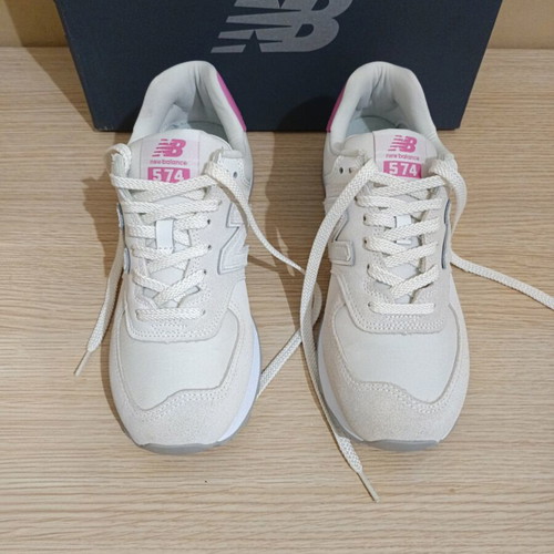 New Balance 574 sneakers like new, white and pink, size 40.5