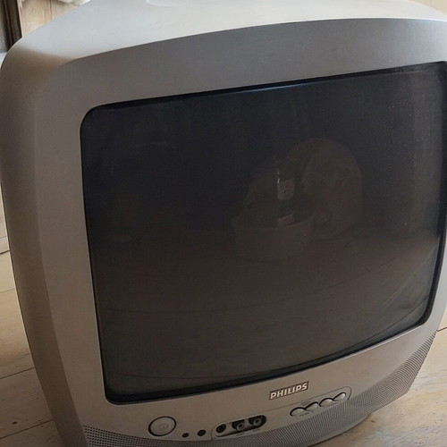 Philips 14" analog color TV used with remote control
