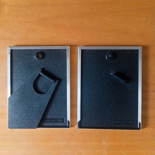 Set of 2 Silver Photo Frames like new, 9x12 cm