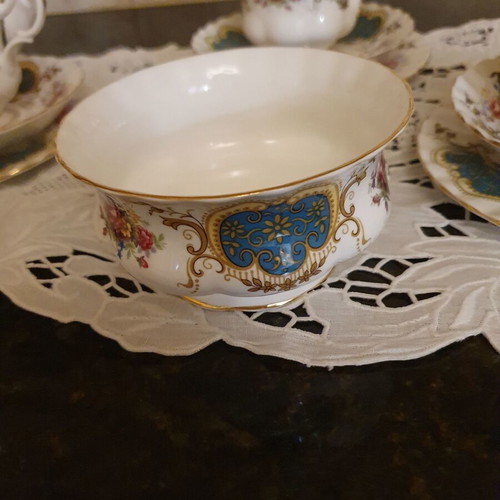 Royal Albert Berkeley coffee set 21 pieces like new