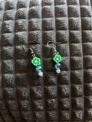 Earrings with beads new