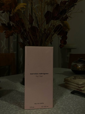 Narciso Rodriguez For Her Eau de Toilette 150 ml unused