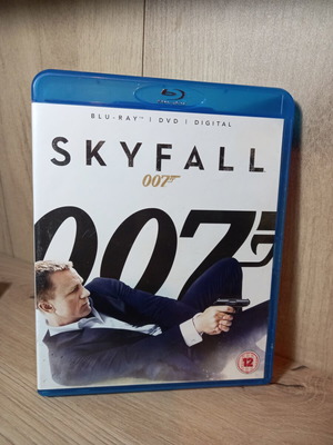 Skyfall 007 Blu-Ray και DVD σαν καινούργιο, αγγλικοί υπότιτλοι