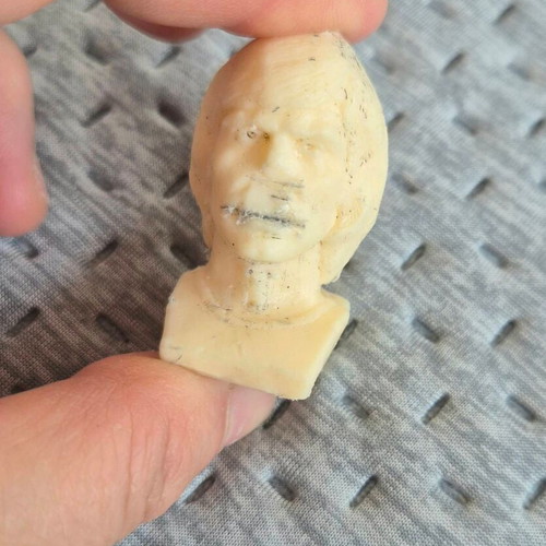 Mr Chips Footballer Bust used, vintage collectible