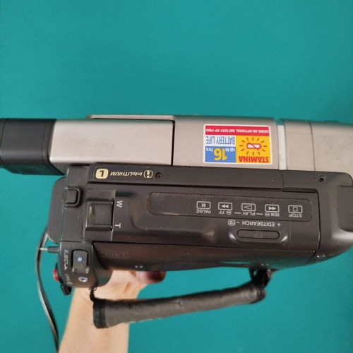 Sony Handycam Video 8 Hi8 vintage camcorder like new with charger and accessories