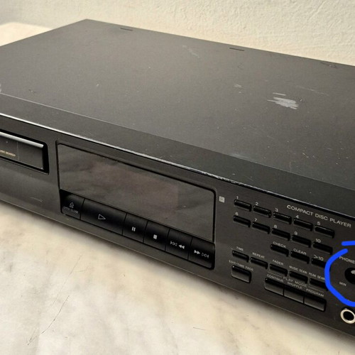 Sony CDP-315 CD player used with scratches and missing button