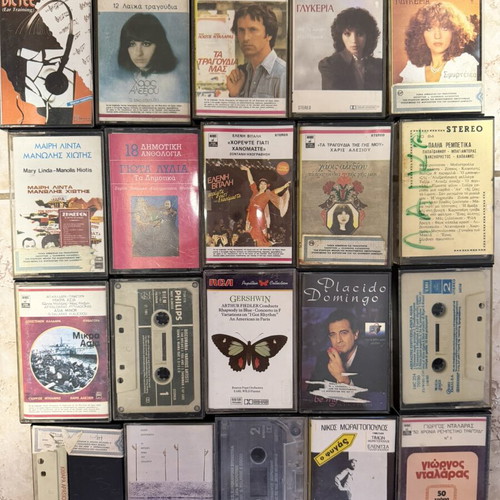 Walkman and Discman set with 20 cassettes like new