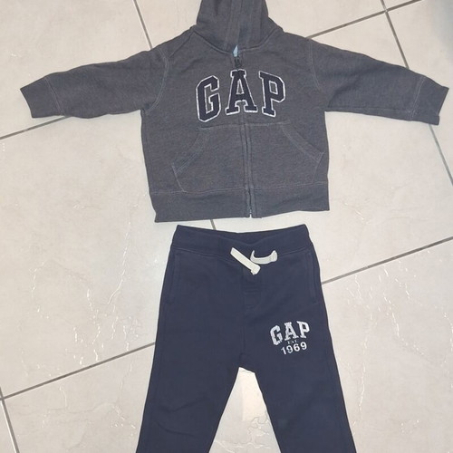 GAP toddler set with zip-up hoodie and pants for 18-24 months