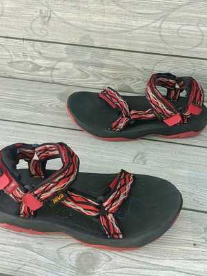 Teva sandals size 31, red multicolor