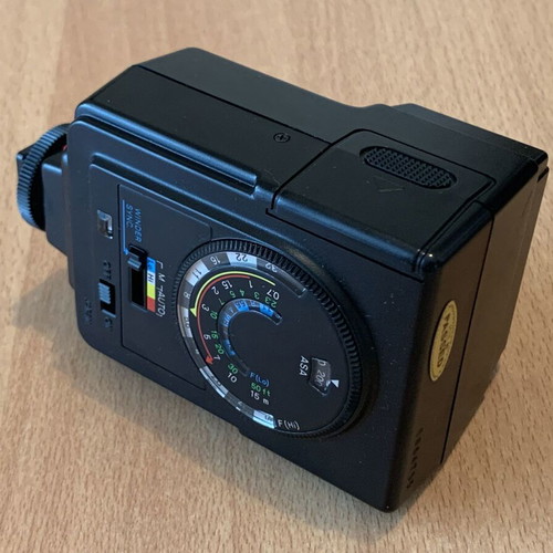 Konica Minolta Auto 200x camera flash like new
