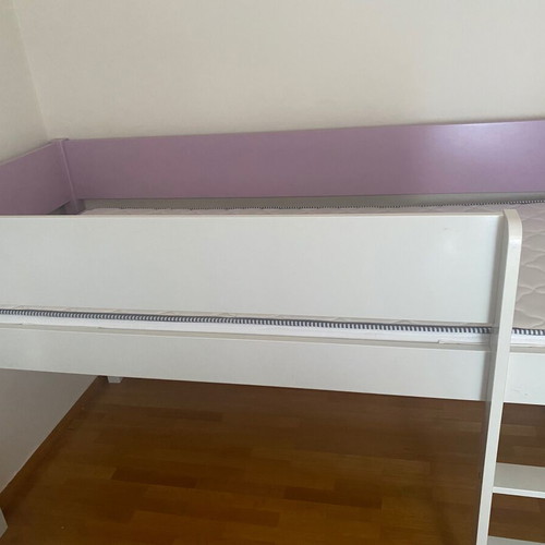 Entos bunk bed like new, solid wood, white and lilac, mattress 0.90x2.00