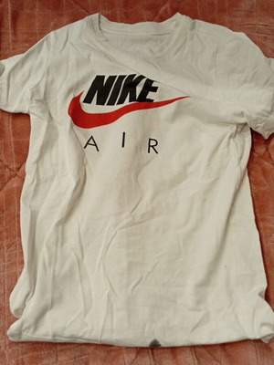 Nike tee μεταχειρισμένο, μαύρο και άσπρο