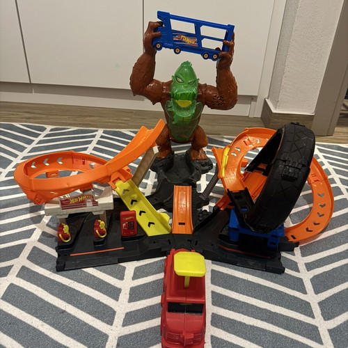 Hot Wheels track like new