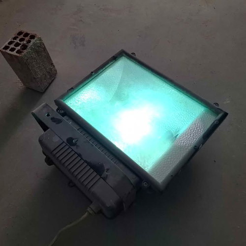 Large outdoor floodlight