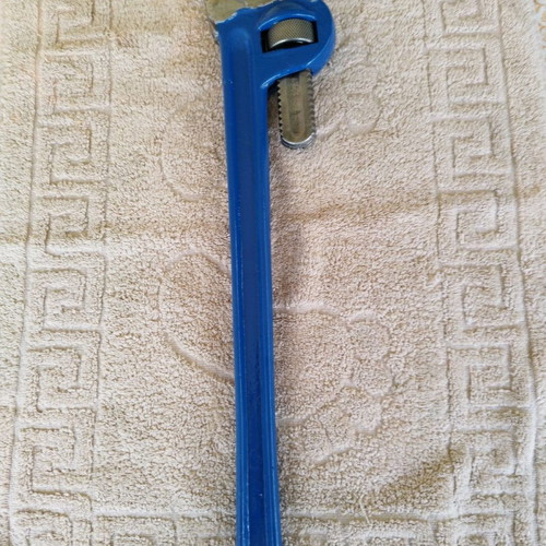 Crab wrench and hand drill used, fully functional