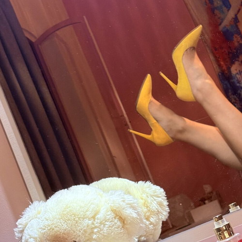 Yellow pumps like new, size 37