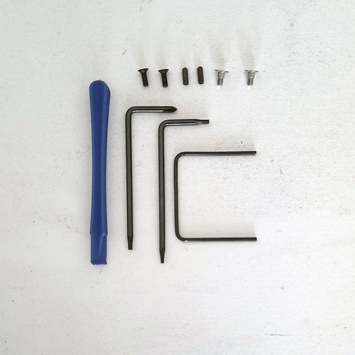 Tools and screws for Mac Mini used, Apple A1347