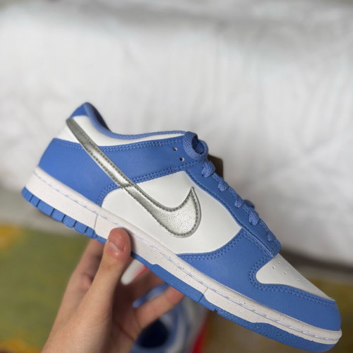 Nike Dunk Low sneakers, Royal Pulse, size EU 42 W