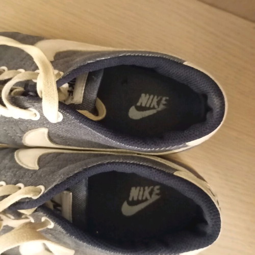 Nike athletic shoes used, blue, size 39