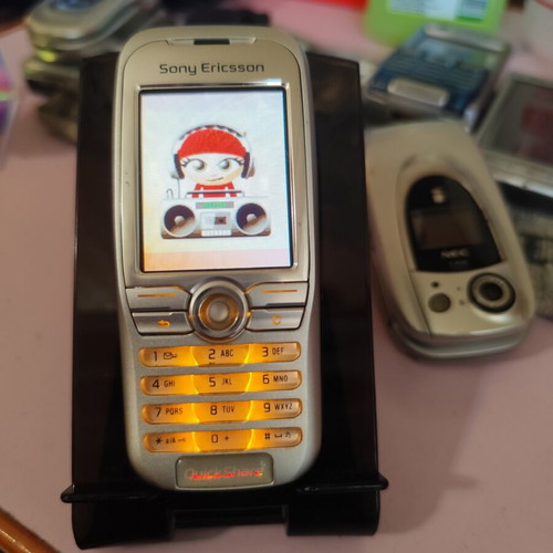 Sony Ericsson K500i vintage phone like new, silver