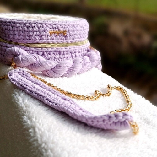 Wooden knitted handmade Calypso bag new lilac with gold chain