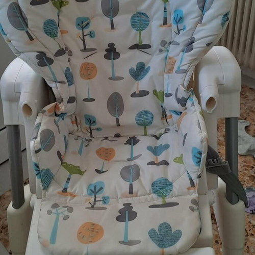 Joie Baby Feeding Chair used, white with adjustable height and backrest