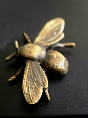 Bronze bee like new