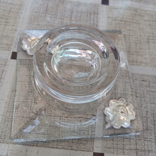 Glass tealight candle holder with metal details