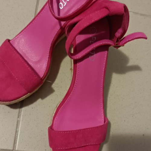 Pink platform wedge sandals, size 38