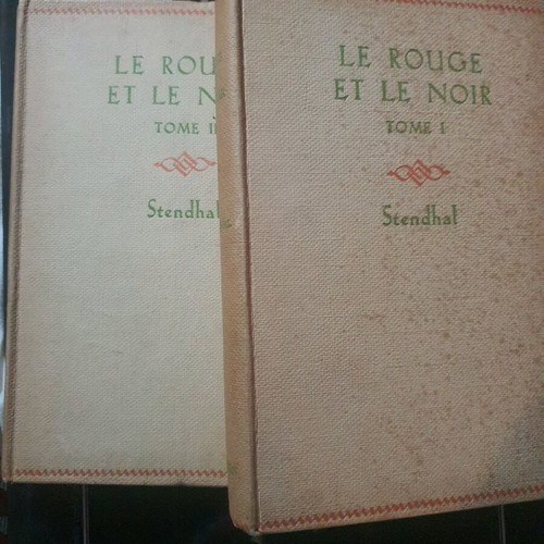 Books French Le Rouge et Le Noir 1955 like new with two gift books