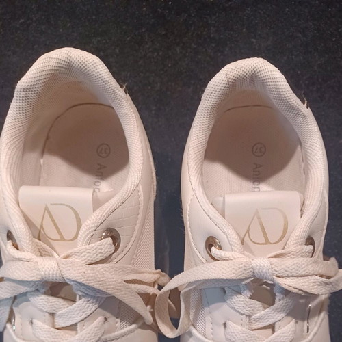 Antonio Donati sneakers beige light like new, women's size 37