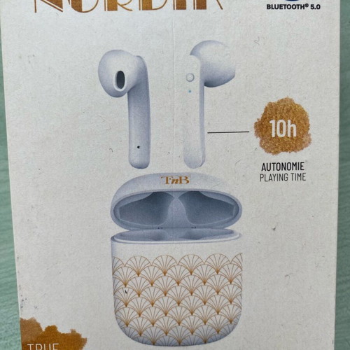 Nordik headphones used, wireless