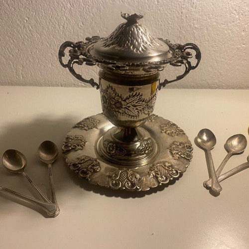 Sugar bowl vintage with saucer and 6 teaspoons used