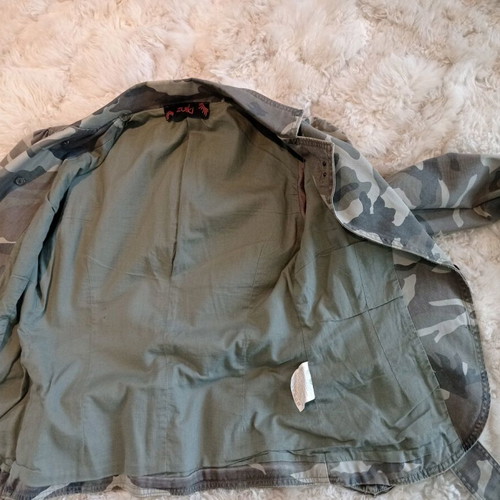 Military jacket Zuiki like new, size large, green