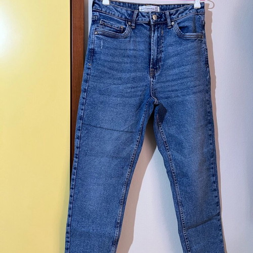 Stradivarius mom slim fit jeans like new, blue, size L