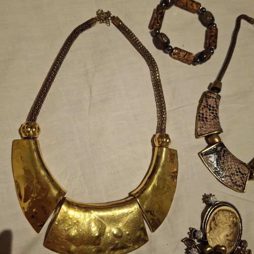 Jewelry set of 9 pieces like new