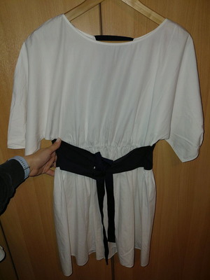 Zara medium dress used, white and blue with broken zipper