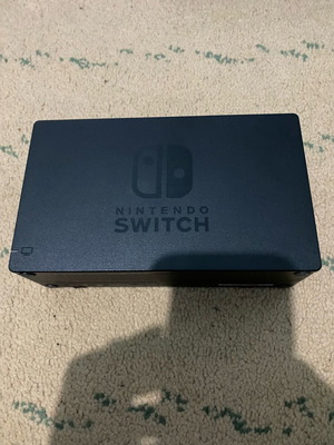 Nintendo Switch dock και controller για Joy Con, red Joy Con σαν καινούργια