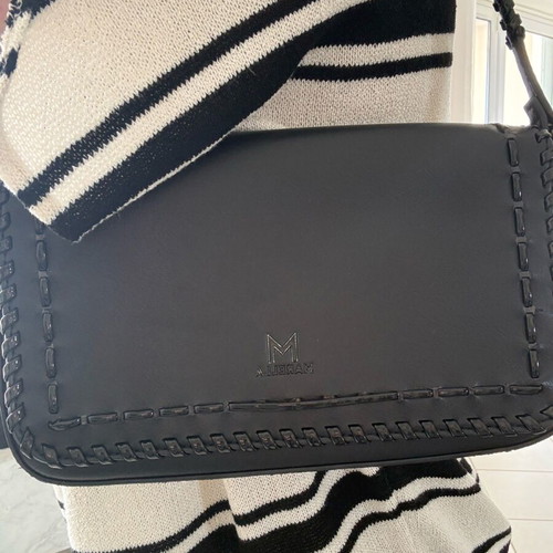 Marella shoulder bag black like new with magnetic clasp