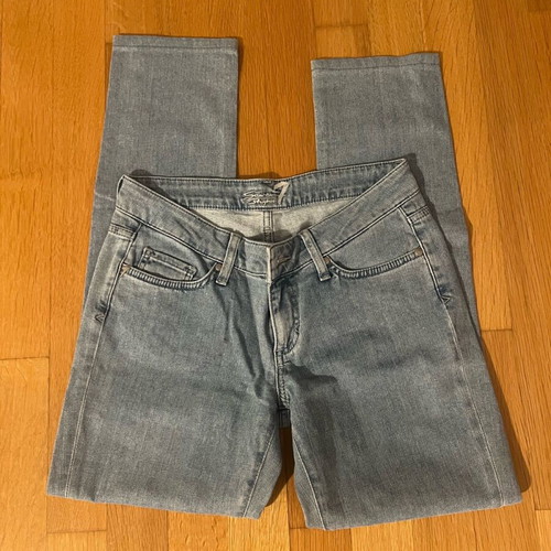 Seven7 Jean pants light skinny with rhinestones like new