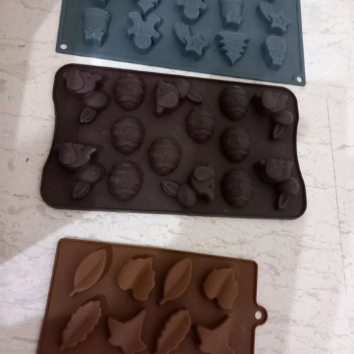 Silicone molds new, set of 3