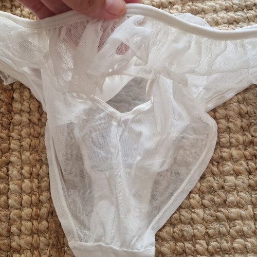 Blubella lingerie set new, white, includes black panty gift