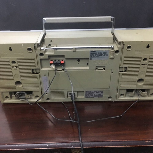 Sharp GF A2 Boombox used, radio functional, detachable speakers