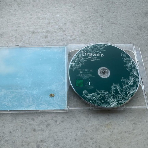 Beyonce B’Day Deluxe Edition CD & DVD like new, R&B / Soul