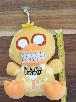 Five Nights at Freddy’s Chica plush toy 20 cm