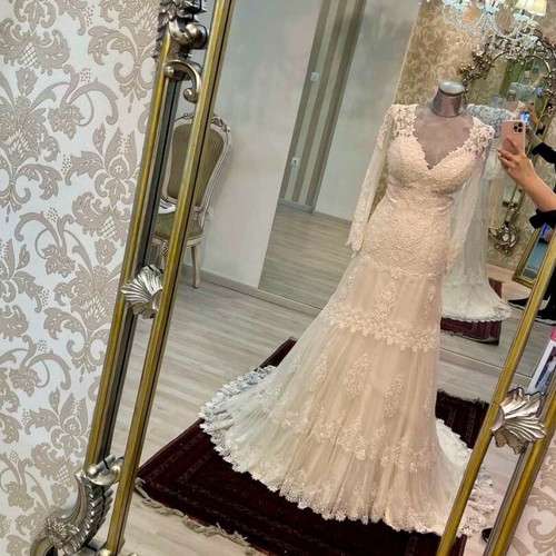 Wedding dress with lace vintage style, like new, size L