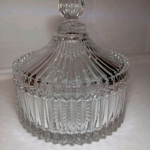 Glass fondant dish like new